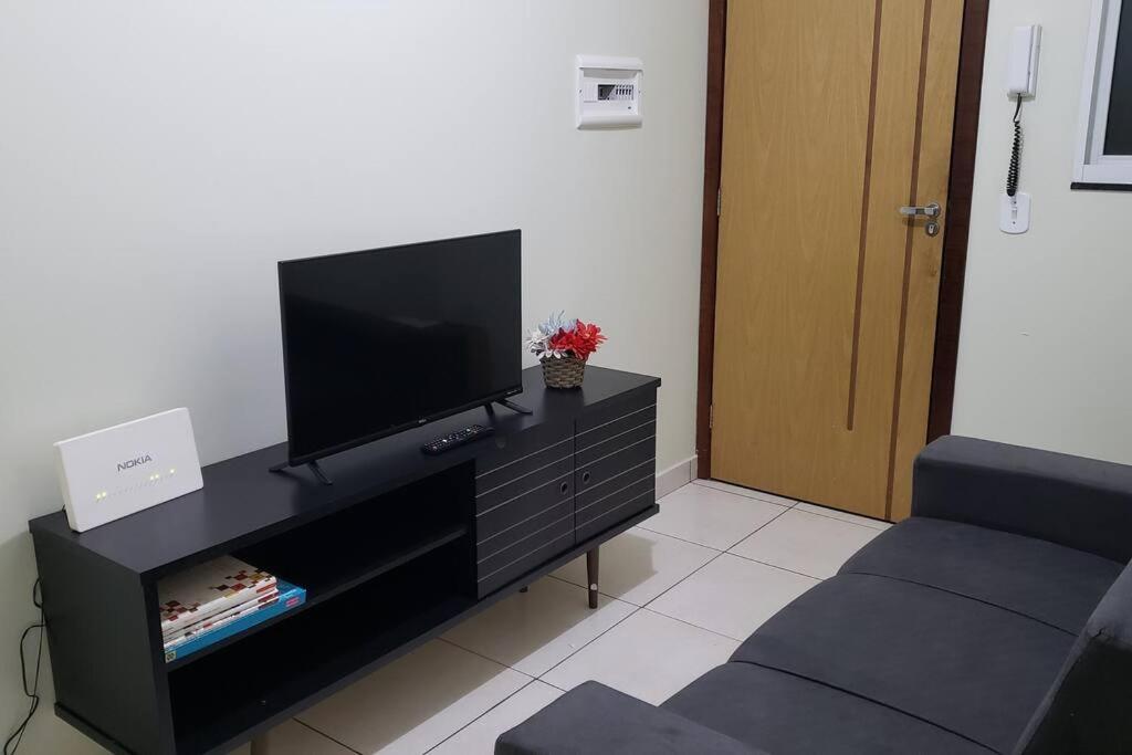 Апартаменты Lindo Apto De 2 Qts No Bandeirante Proximo Ao Aeroporto Бразилиа Экстерьер фото